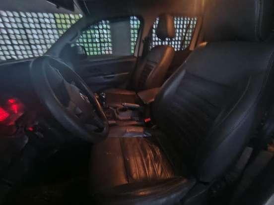 VOLKSWAGEN-AMAROK-2014