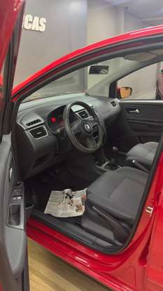 VOLKSWAGEN-FOX-2011