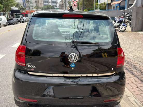 VOLKSWAGEN-FOX-1.0 MI 8V FLEX 4P MANUAL VOLKSWAGEN-FOX-2011