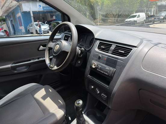 VOLKSWAGEN-FOX-1.0 MI 8V FLEX 4P MANUAL VOLKSWAGEN-FOX-2011