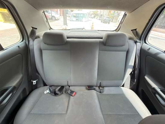 VOLKSWAGEN-FOX-1.0 MI 8V FLEX 4P MANUAL VOLKSWAGEN-FOX-2011