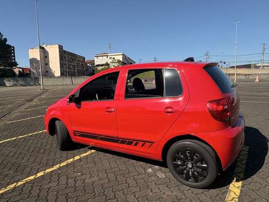 VOLKSWAGEN-FOX-2011