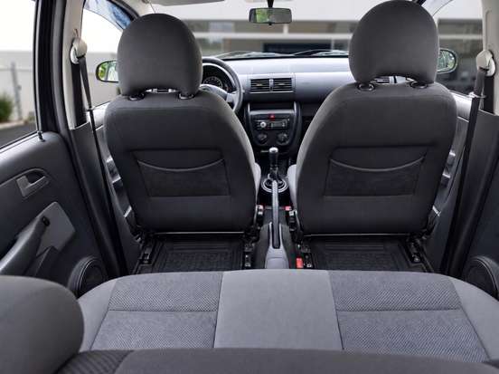 VOLKSWAGEN-FOX-2009