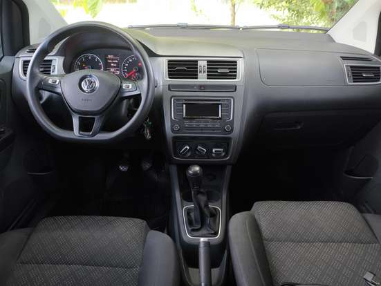 VOLKSWAGEN-FOX-1.0 MPI TRENDLINE 12V FLEX 4P MANUAL VOLKSWAGEN-FOX-2015