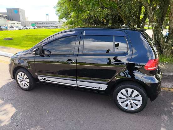 VOLKSWAGEN-FOX-1.0 MPI TRENDLINE 12V FLEX 4P MANUAL VOLKSWAGEN-FOX-2015