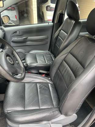 VOLKSWAGEN-FOX-1.6 MI PLUS 8V FLEX 4P MANUAL VOLKSWAGEN-FOX-2008