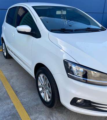 VOLKSWAGEN-FOX-1.6 MSI TOTAL FLEX CONNECT 4P MANUAL VOLKSWAGEN-FOX-2018