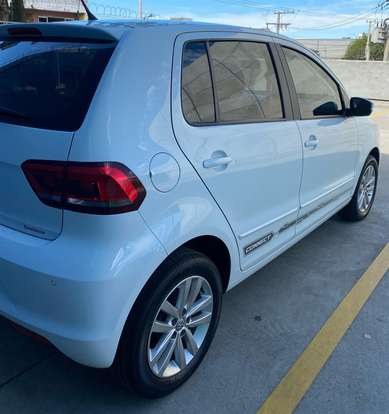 VOLKSWAGEN-FOX-2018