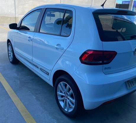 VOLKSWAGEN-FOX-2018