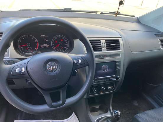 VOLKSWAGEN-FOX-2018