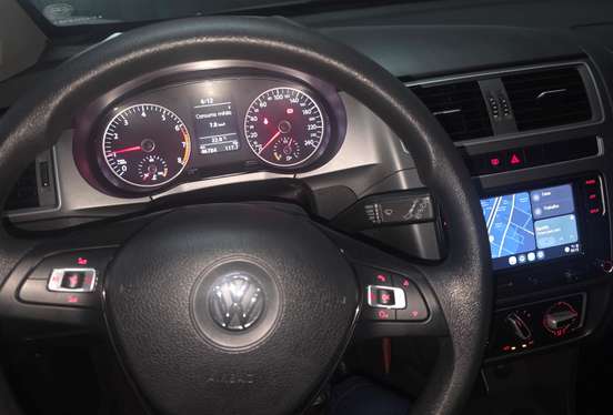 VOLKSWAGEN-FOX-2019