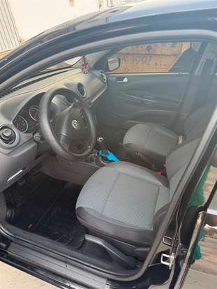 VOLKSWAGEN-GOL-1.6 MI POWER 8V FLEX 4P MANUAL G.V VOLKSWAGEN-GOL-2011