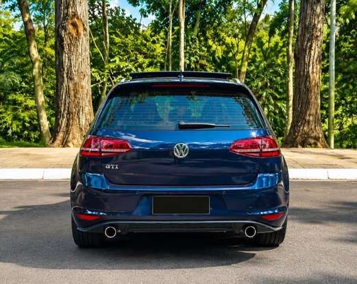 VOLKSWAGEN-GOLF-2016