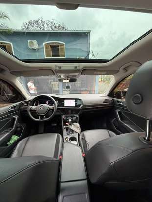 VOLKSWAGEN-JETTA-2020