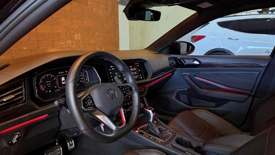 VOLKSWAGEN-JETTA-2024