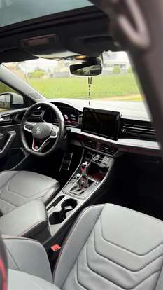 VOLKSWAGEN-JETTA-2025