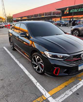 VOLKSWAGEN-JETTA-2022