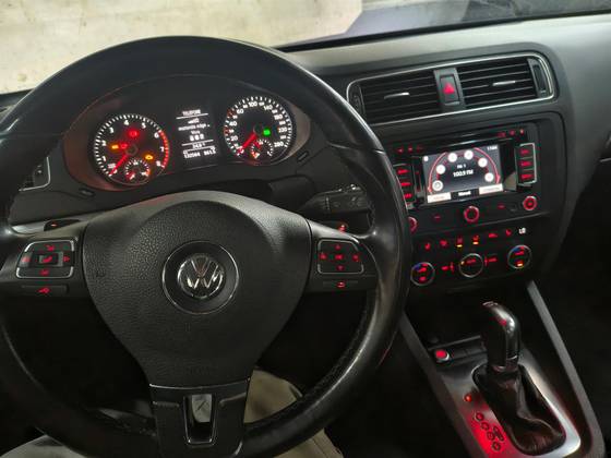 VOLKSWAGEN JETTA 2.0 TSI HIGHLINE 211CV GASOLINA 4P TIPTRONIC