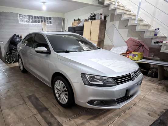 VOLKSWAGEN-JETTA-2.0 TSI HIGHLINE 211CV GASOLINA 4P TIPTRONIC VOLKSWAGEN-JETTA-2013