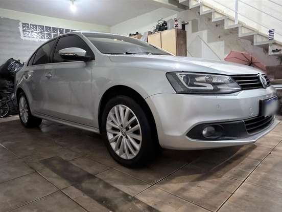 VOLKSWAGEN-JETTA-2.0 TSI HIGHLINE 211CV GASOLINA 4P TIPTRONIC VOLKSWAGEN-JETTA-2013