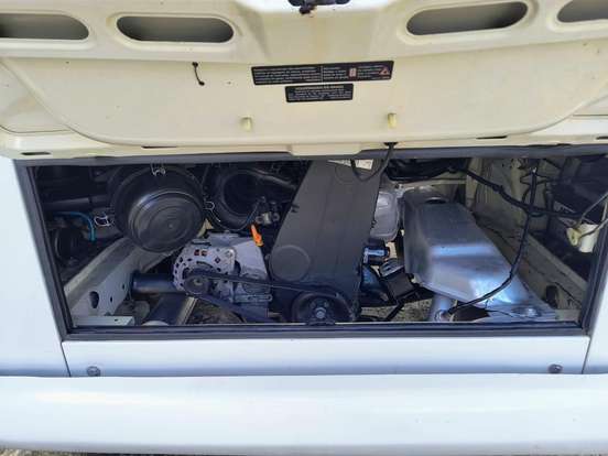 VOLKSWAGEN-KOMBI-2011