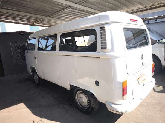 VOLKSWAGEN-KOMBI-1.4 MI STD LOTAÇÃO 8V FLEX 3P MANUAL VOLKSWAGEN-KOMBI-2009