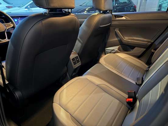 VOLKSWAGEN-NIVUS-1.0 200 TSI TOTAL FLEX HIGHLINE AUTOMÁTICO VOLKSWAGEN-NIVUS-2023