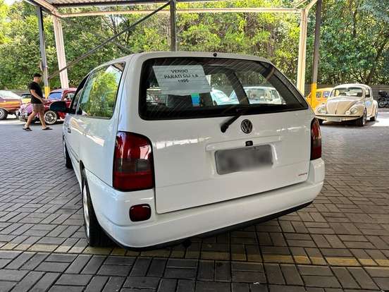 VOLKSWAGEN-PARATI-1996