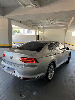 VOLKSWAGEN-PASSAT-2017