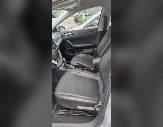 VOLKSWAGEN-POLO-2023