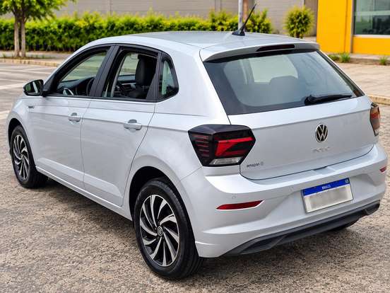 VOLKSWAGEN-POLO-1.0 170 TSI HIGHLINE AUTOMÁTICO VOLKSWAGEN-POLO-2023
