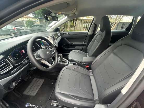 VOLKSWAGEN-POLO-2025