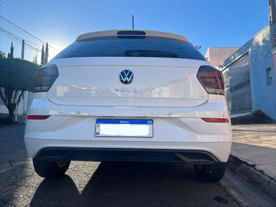 VOLKSWAGEN-POLO-2023