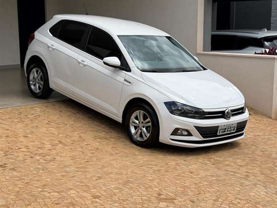 VOLKSWAGEN-POLO-1.0 200 TSI COMFORTLINE AUTOMÁTICO VOLKSWAGEN-POLO-2018