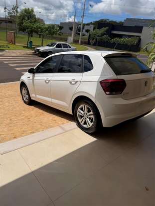 VOLKSWAGEN-POLO-2018