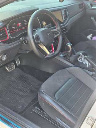 VOLKSWAGEN-POLO-2023