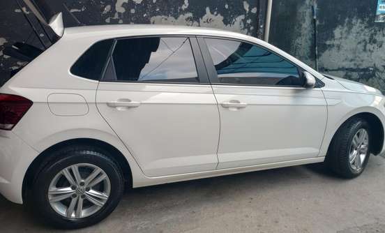 VOLKSWAGEN-POLO-2019