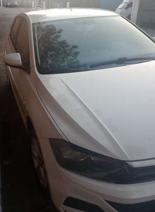 VOLKSWAGEN-POLO-2019