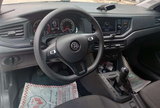 VOLKSWAGEN-POLO-2019