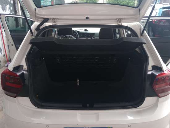 VOLKSWAGEN-POLO-2019