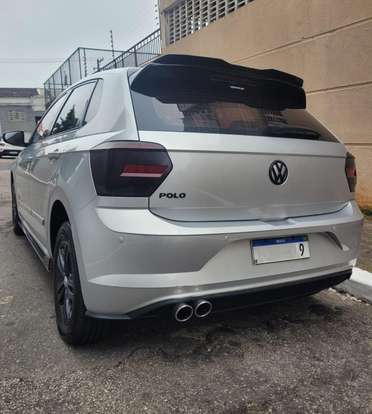 VOLKSWAGEN-POLO-2018