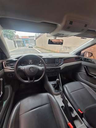 VOLKSWAGEN-POLO-2018