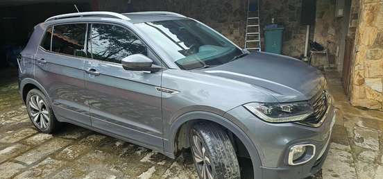 VOLKSWAGEN-T-CROSS-2022