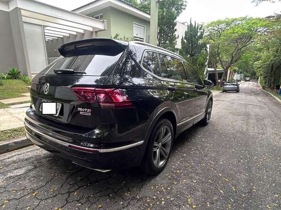 VOLKSWAGEN-TIGUAN-2019