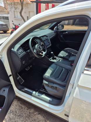 VOLKSWAGEN-TIGUAN-2019