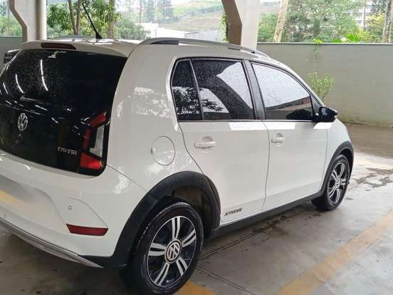 VOLKSWAGEN-UP-1.0 170 TSI TOTAL FLEX XTREME 4P MANUAL VOLKSWAGEN-UP-2019