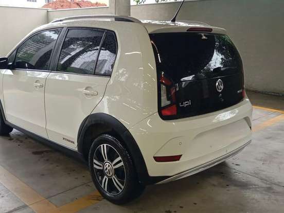 VOLKSWAGEN-UP-1.0 170 TSI TOTAL FLEX XTREME 4P MANUAL VOLKSWAGEN-UP-2019