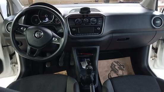 VOLKSWAGEN-UP-2019