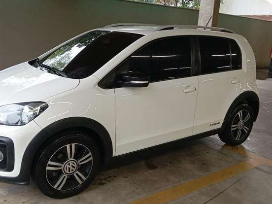 VOLKSWAGEN-UP-1.0 170 TSI TOTAL FLEX XTREME 4P MANUAL VOLKSWAGEN-UP-2019