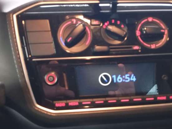 VOLKSWAGEN-UP-1.0 170 TSI TOTAL FLEX XTREME 4P MANUAL VOLKSWAGEN-UP-2019